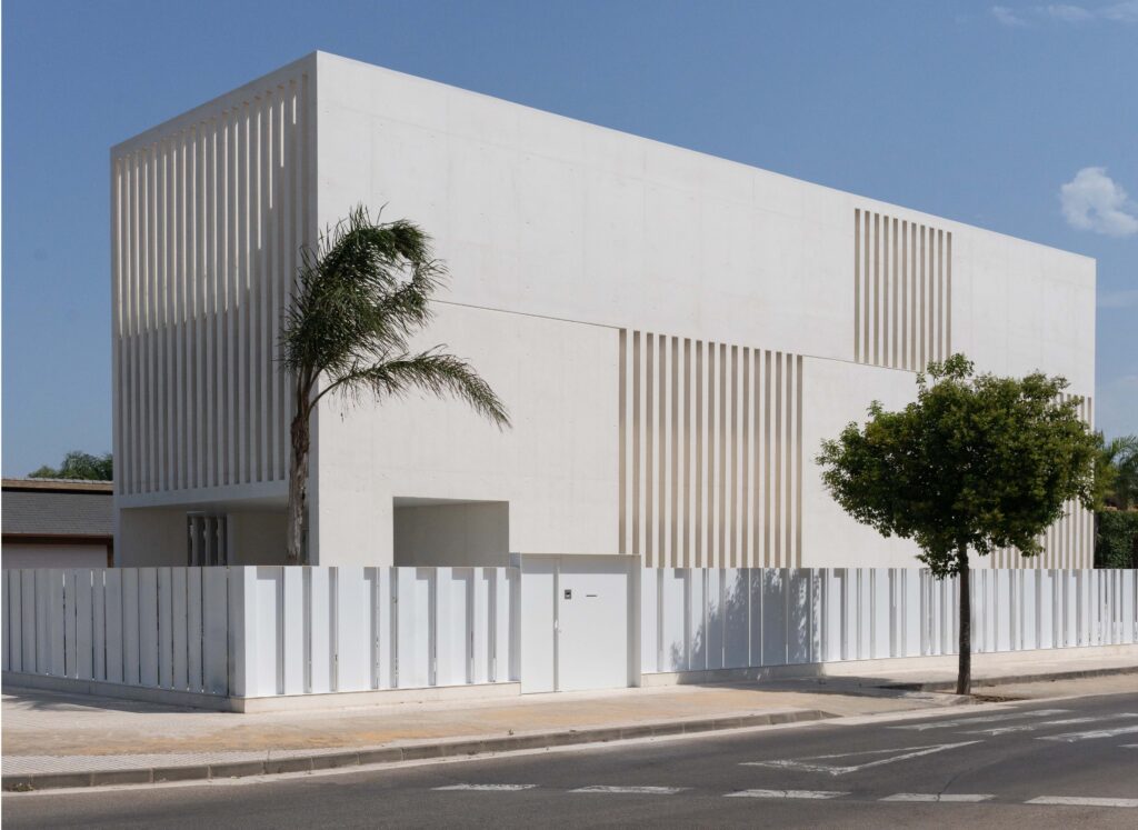 Casa Vertical en Algemesí, exterior, Rubén Muedra Arquitectura